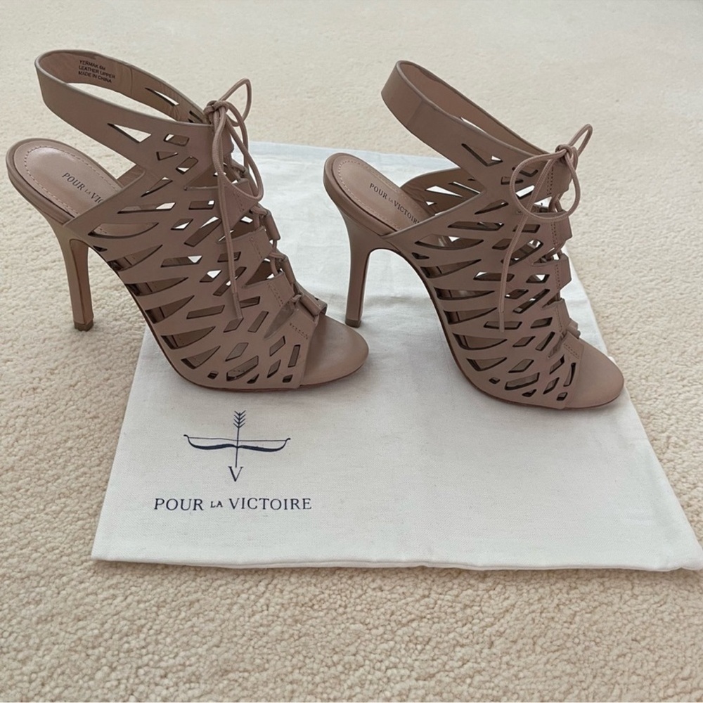 Leather High Heel Sandal by Pour La Victoire Laser Cut Size 6 Nude Tan